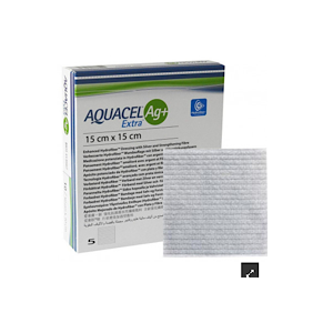 Medicazione in hydrofiber e ioni argento intessuta in lyocell aquacel ag + extra 15x15cm 5 pezzi