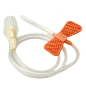 Ago butterfly standard winged set gauge 25 0,5x19 mm con alette guida cannula di raccordo volume 0,45 ml arancio