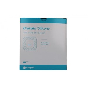 Medicazione biatain in schiuma di poliuretano con bordo adesivo in silicone lite 12,5x12,5 cm 10 pezzi