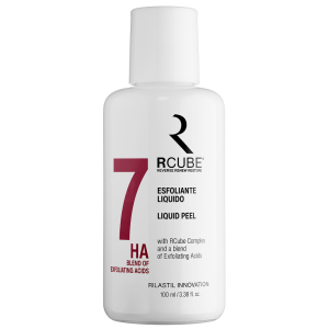 Esfoliante viso con 7 acidi che favorisce il rinnovamento cutaneo e migliora macchie, imperfezioni e rugosità.