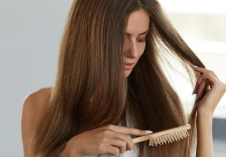 Caduta dei capelli stagionale: rimedi efficaci con Crescina e Vital Plus